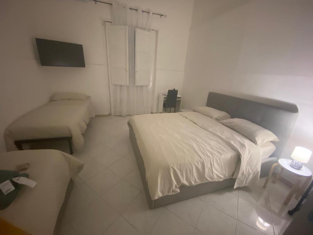 Lavica Airport Catania B&B Luaran gambar